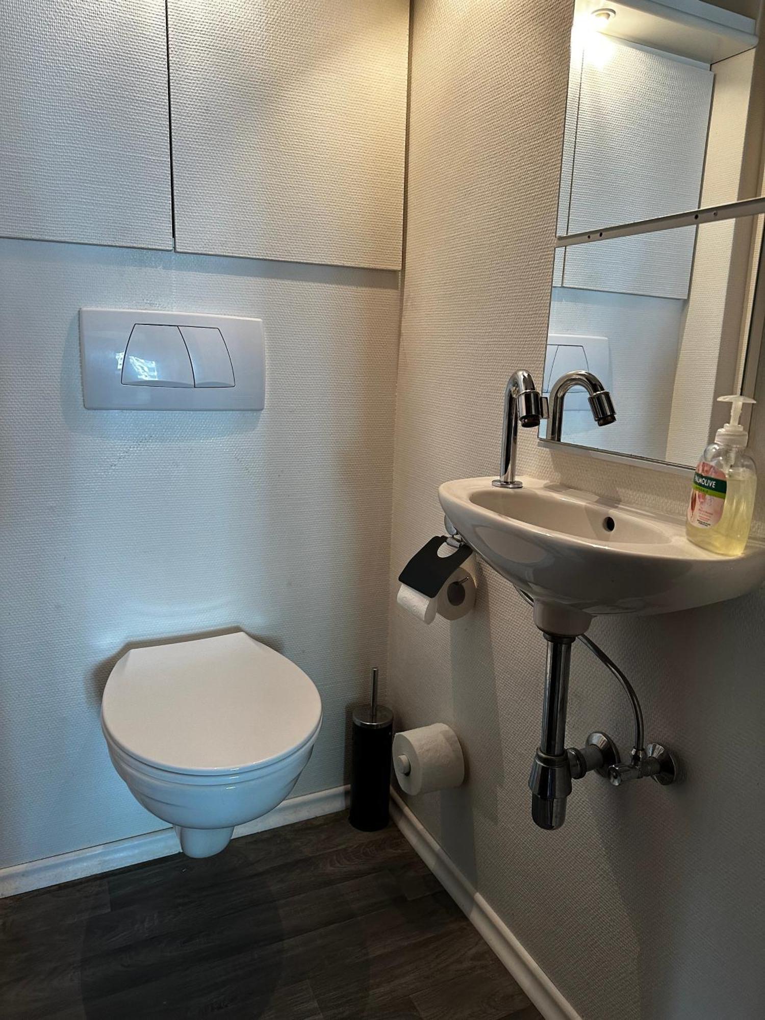 Gemuetliche Wohnung كارلسروه المظهر الخارجي الصورة